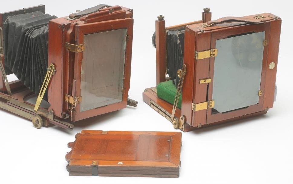 A THORNTON PICKARD TRIPLE "IMPERIAL" EXTENSION FIELD CAMERA Image