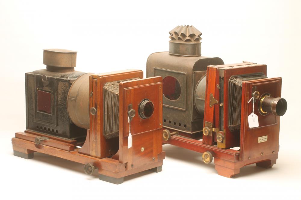 A THORNTON PICKARD "SPECIAL RUBY" ENLARGER Image