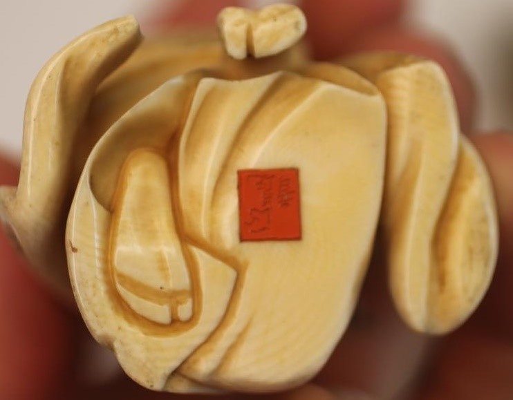 A COLLECTION OF JAPANESE IVORY FEMALE MUSICIANS AND FAN DANCER Image