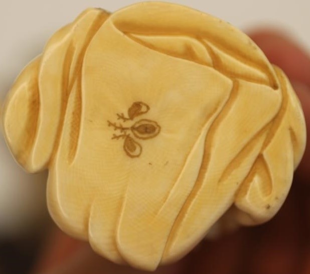 A COLLECTION OF JAPANESE IVORY FEMALE MUSICIANS AND FAN DANCER Image