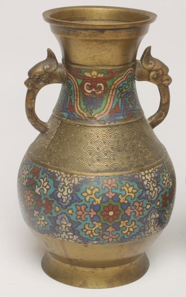 A CHINESE CLOISONNE ENAMEL VASE of baluster vase with waisted neck and half garlic rim Image