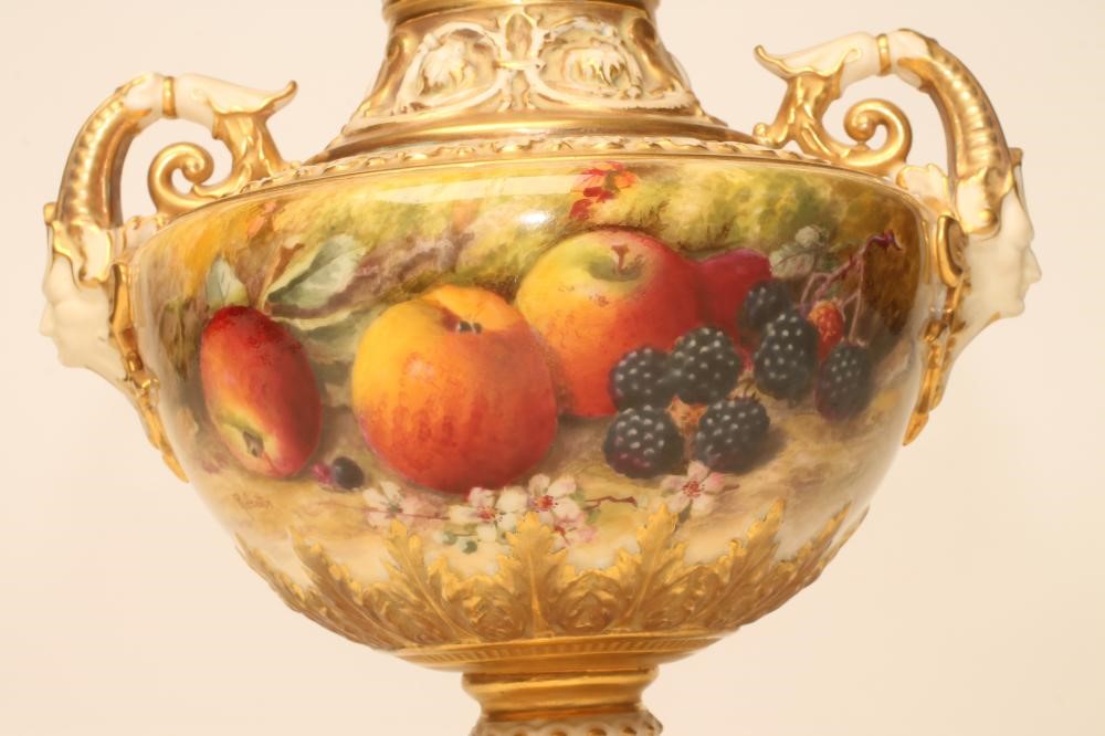A ROYAL WORCESTER CHINA PEDESTAL VASE AND COVER Image