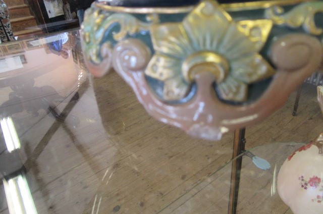 A ROYAL WORCESTER CHINA SMALL JARDINIERE Image