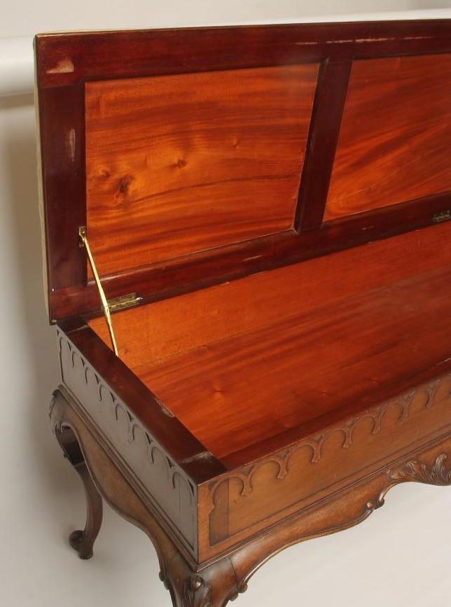 A MAHOGANY DUET STOOL Image