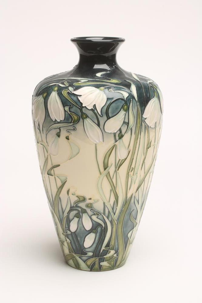 A MOORCROFT POTTERY VASE Image