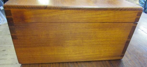 A TABLE SERVICE FOR EIGHT PLACE SETTINGS Image