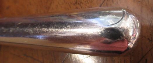 A SET OF EIGHT TABLE KNIVES Image