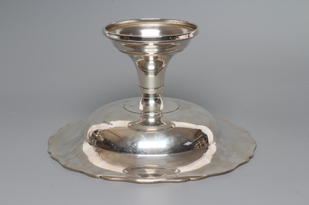 A HIGH PEDESTAL DISH Image