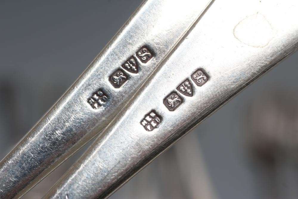 A PART TABLE SERVICE Image