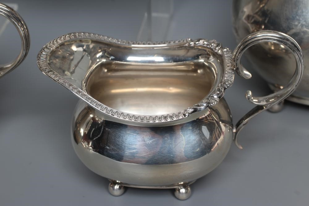 AN EDWARDIAN THREE PIECE TEA SERVICE Image