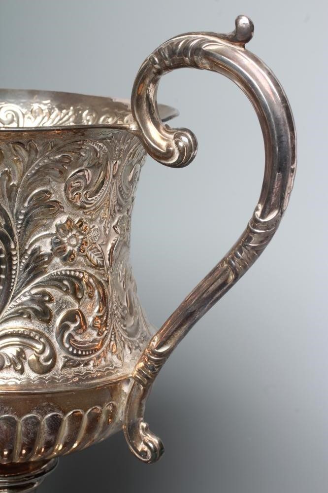 AN EDWARDIAN PEDESTAL TROPHY CUP Image