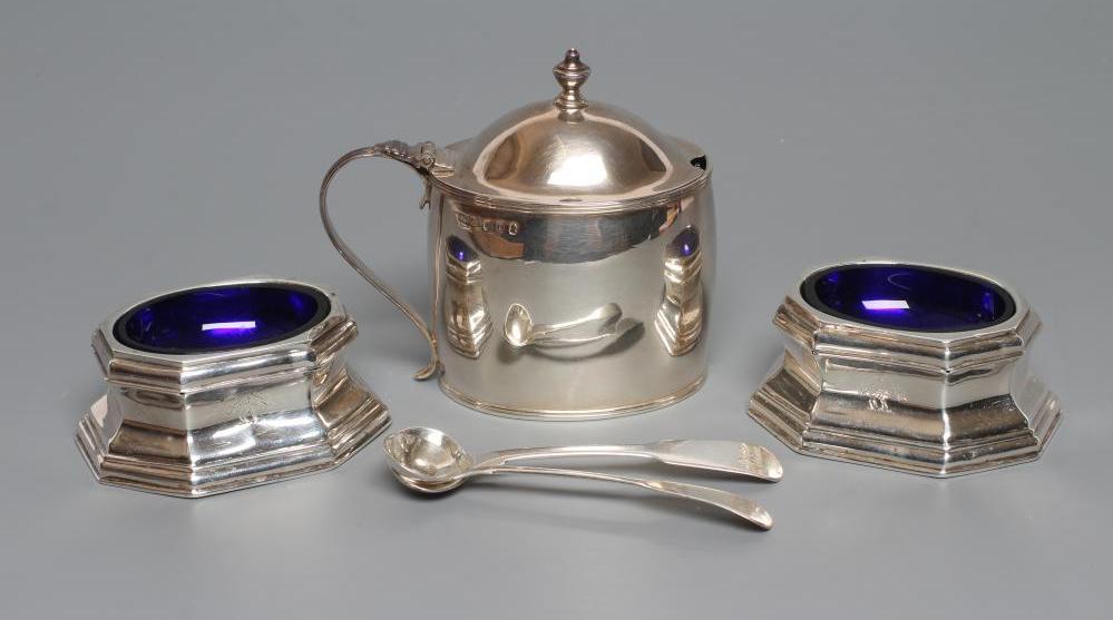 A LATE GEORGE III MUSTARD Image