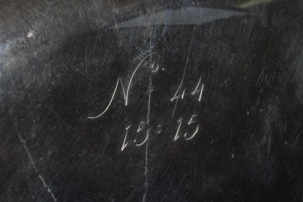 A LATE GEORGE III PLATE Image