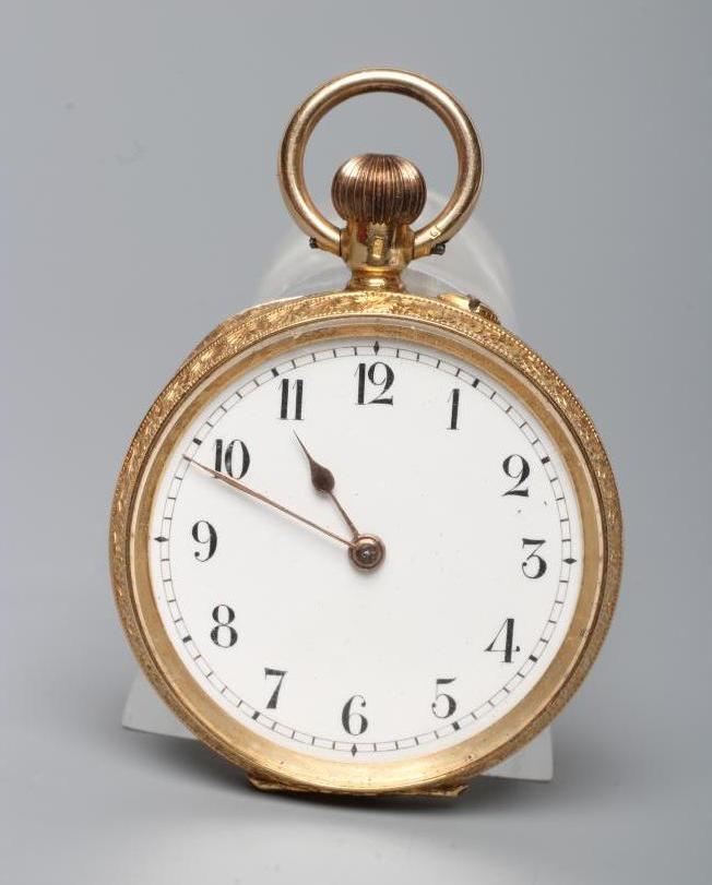 A LADY'S TOP WIND FOB WATCH Image