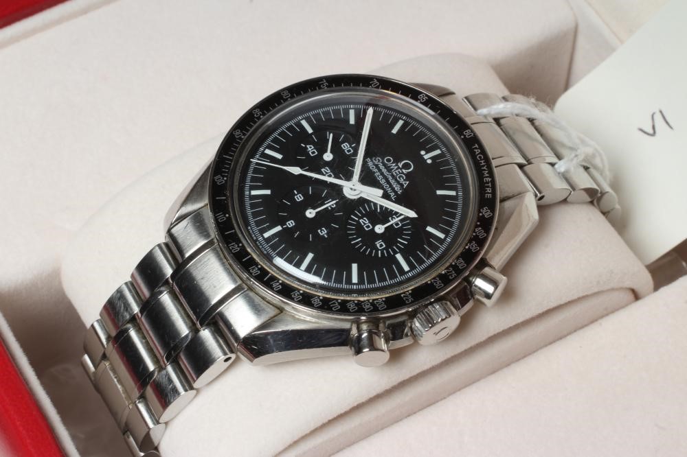 A GENTLEMAN'S OMEGA SPEEDMASTER PROFESSIONAL APOLLO MOON CHRONOGRAPH Image