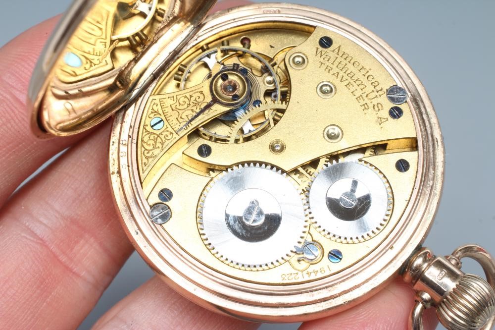 A 9CT GOLD TOP WIND WALTHAM HUNTER POCKET WATCH Image