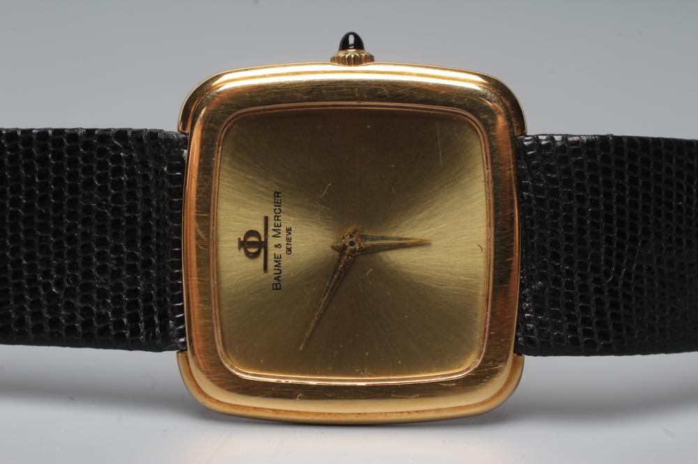 A GENTLEMAN'S BAUME & MERCIER 18CT GOLD WRISTWATCH Image