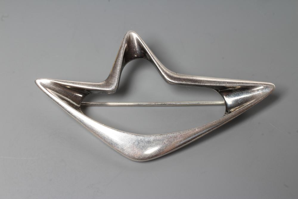 A GEORG JENSEN SILVER AMOEBA BROOCH designed by Henning Koppel, stamped and numbered 376 Image