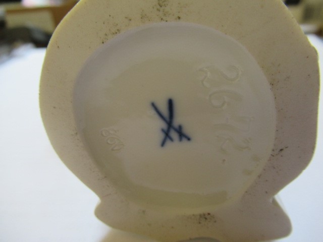 TWO MEISSEN PORCELAIN CHINOISERIE FIGURES Image