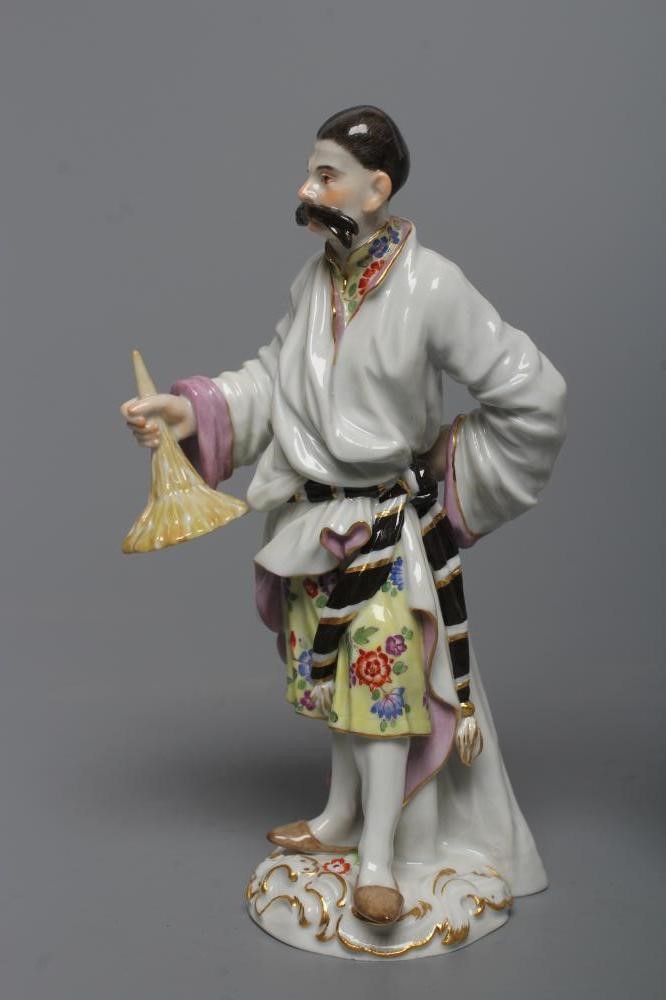 TWO MEISSEN PORCELAIN CHINOISERIE FIGURES Image