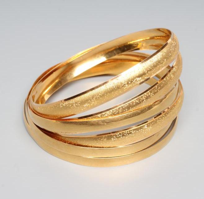 TWO SETS OF THREE "DOWRY" BANGLES, some with matt finish, various marked UF/UK/916/22 and 22 BINNUR Image
