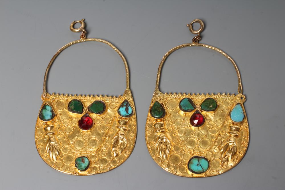 A PAIR OF LARGE CHANDELIER EAR HOOPS of D form Image