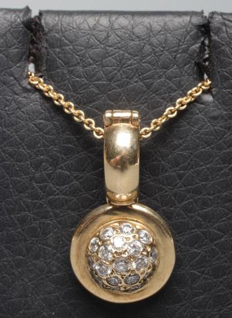 A DIAMOND PENDANT Image