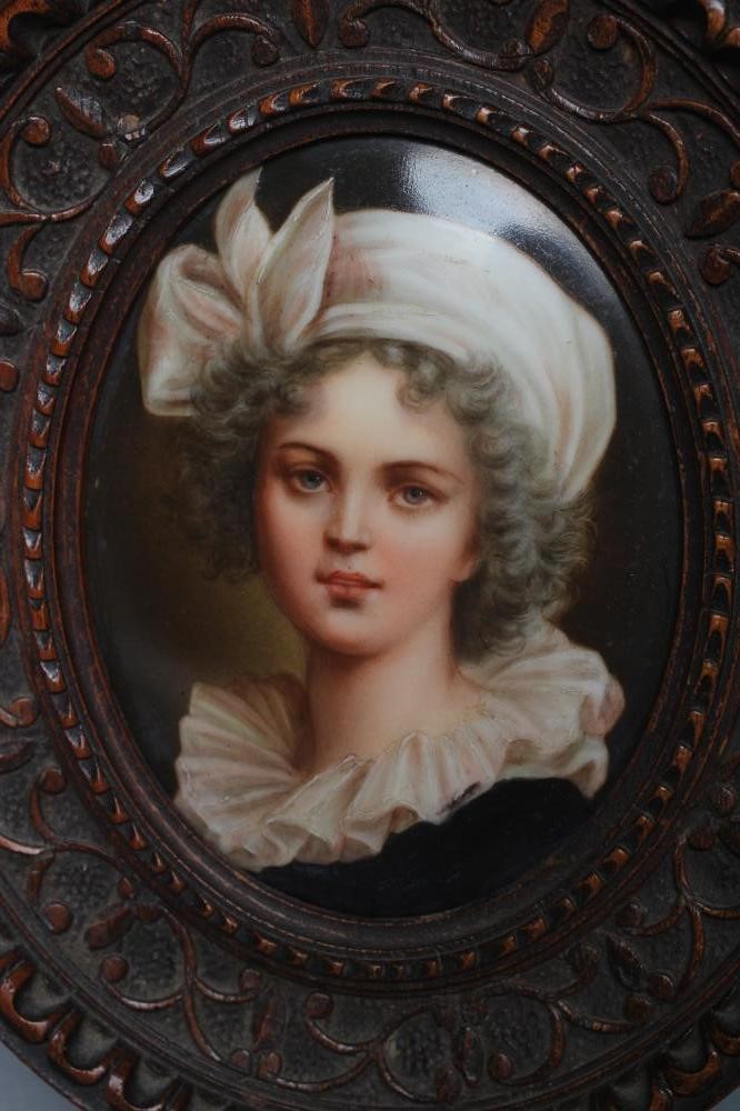 TWO AUSTRIAN PORCELAIN OVAL PLAQUES Image