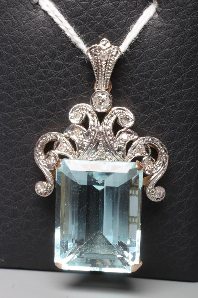 AN AQUAMARINE AND DIAMOND PENDANT Image