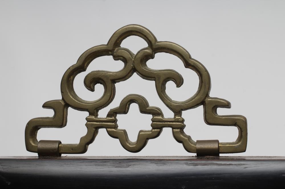 A PAIR OF CHINESE CARVED WOOD WALL PANELS Image