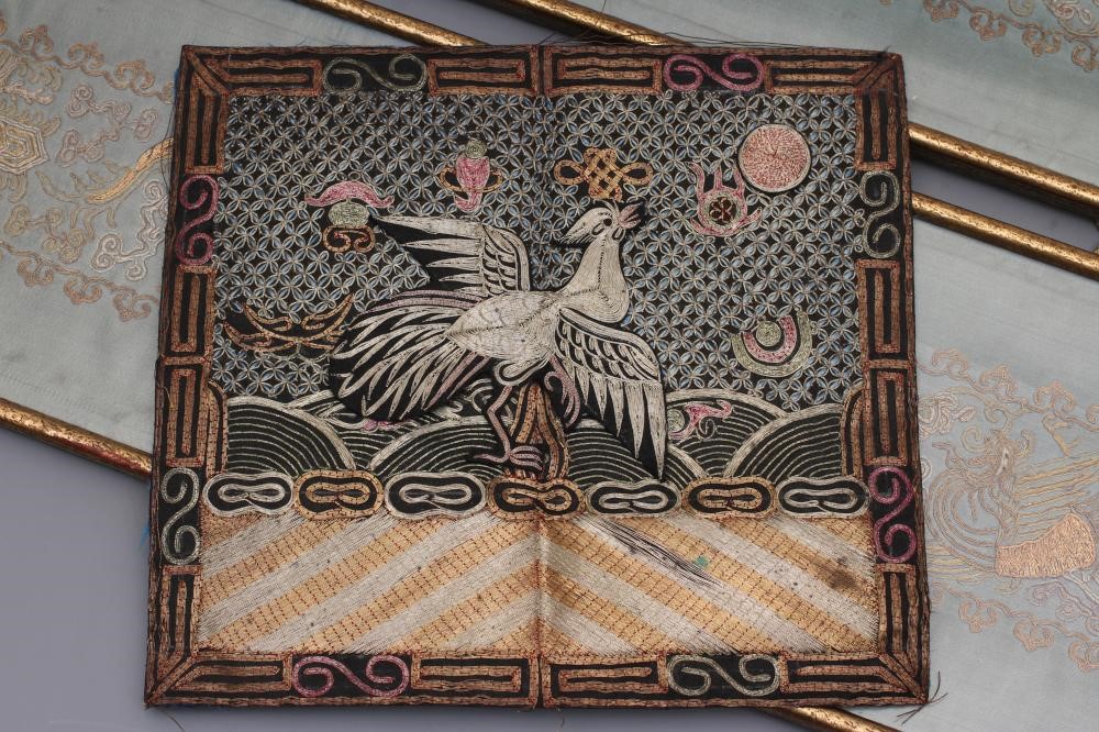 A CHINESE BLACK SILK RANK BADGE Image