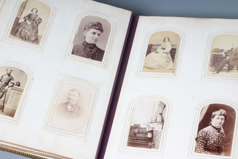 A VICTORIAN MAUCHLINE WARE PHOTOGRAPH ALBUM Image