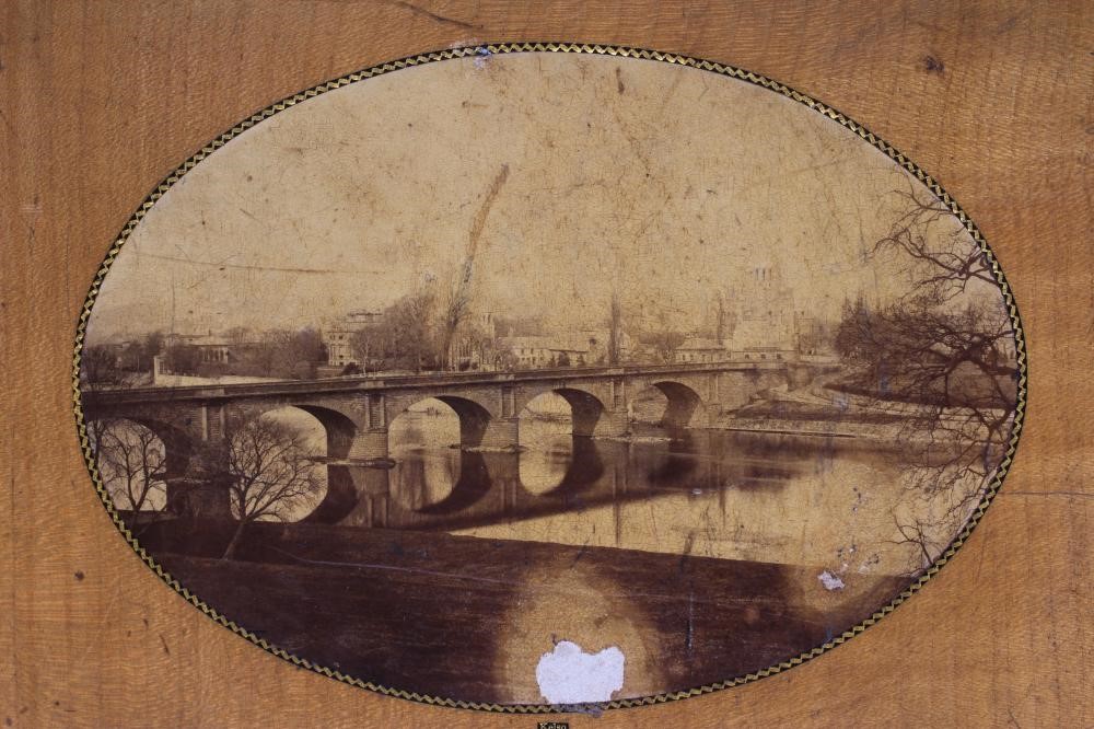 A VICTORIAN MAUCHLINE WARE PHOTOGRAPH ALBUM Image