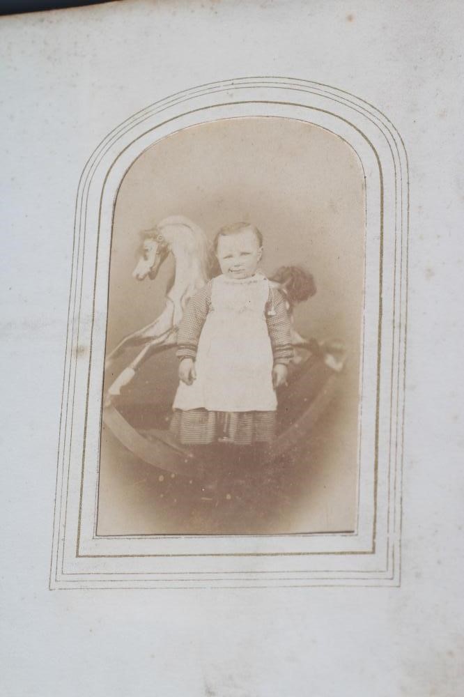A VICTORIAN MAUCHLINE WARE PHOTOGRAPH ALBUM Image