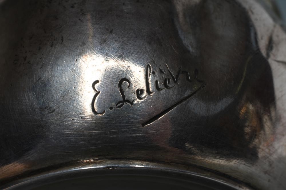 AFTER EUGENE LELIEVRE (1856-1945) An art nouveau silvered bronze box and cover Image
