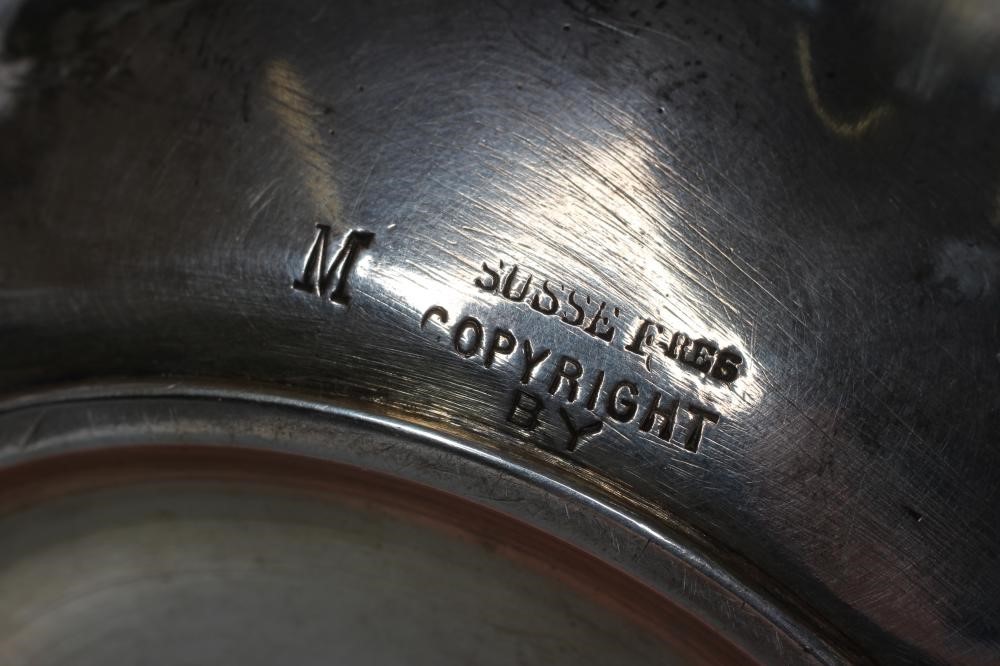 AFTER EUGENE LELIEVRE (1856-1945) An art nouveau silvered bronze box and cover Image