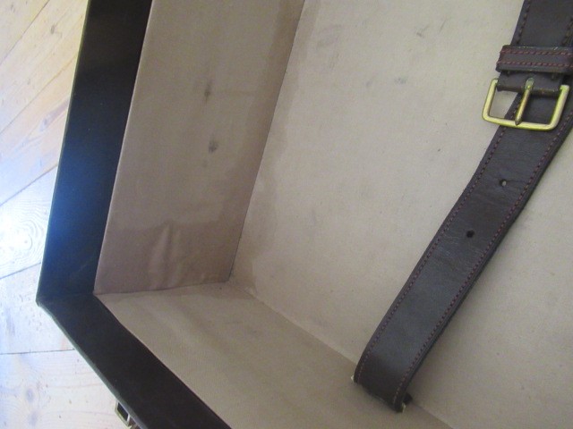 AN HERMES CANVAS AND LEATHER SUITCASE Image