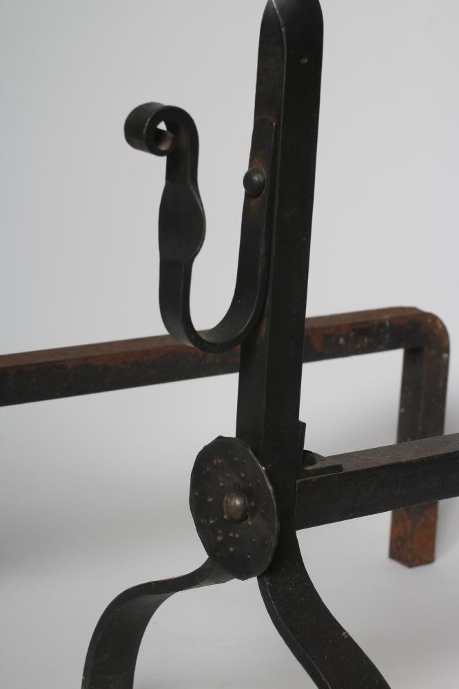 AN EARLY GEORGIAN STYLE CAST IRON FIREBACK Image