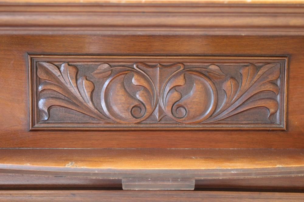 A MAHOGANY FIRE SURROUND Image