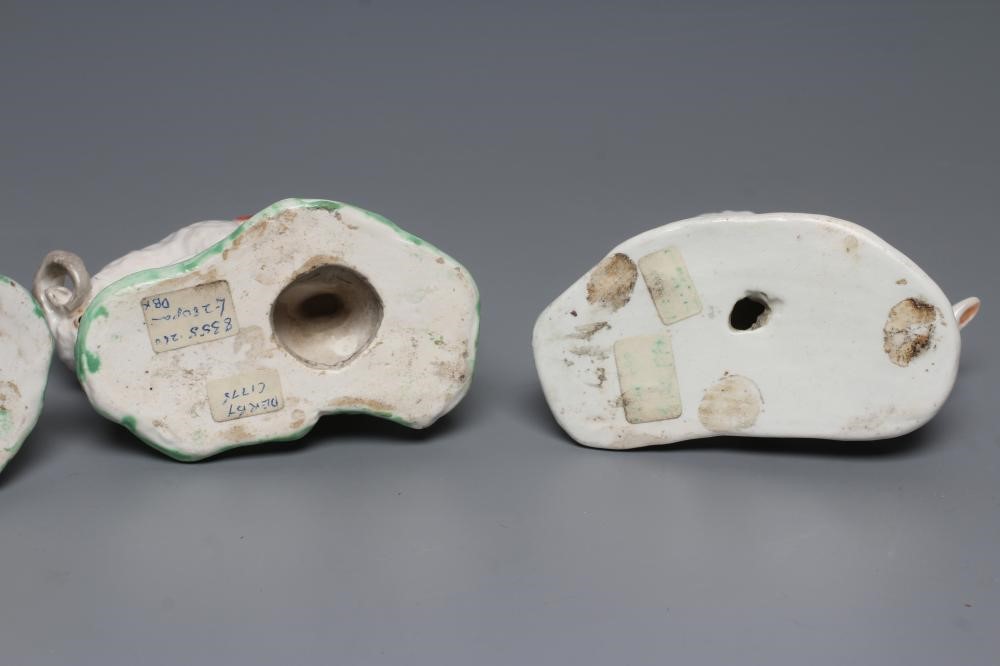 A DERBY PORCELAIN GRAZING EWE Image