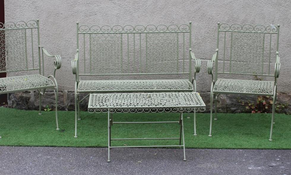 A PAINTED CAST AND TUBULAR METAL TERRACE SUITE Image