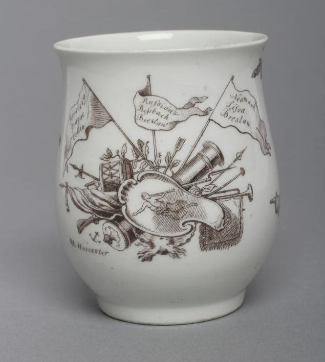 A FIRST PERIOD WORCESTER PORCELAIN BELL SHAPED MUG Image