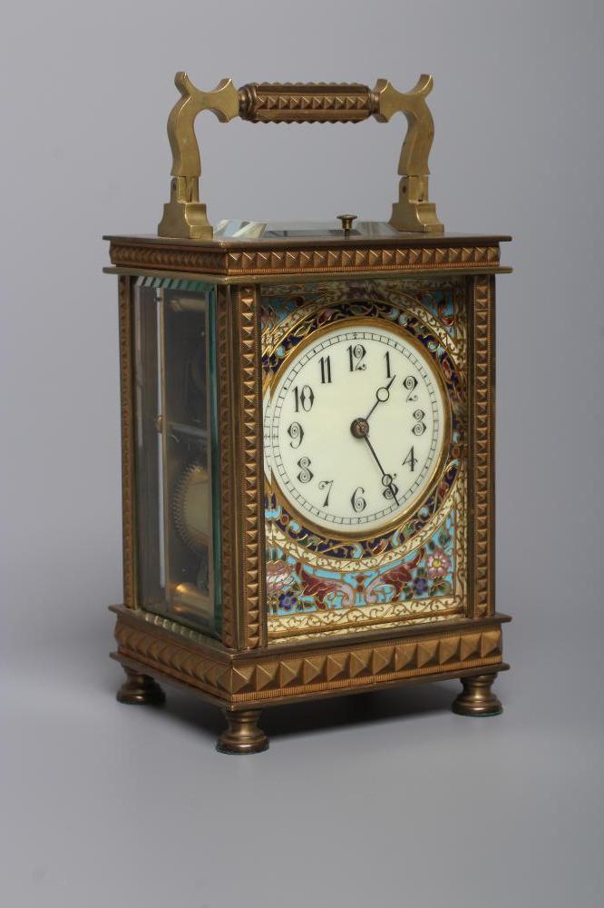 A BRASS CASED CARRIAGE CLOCK Image