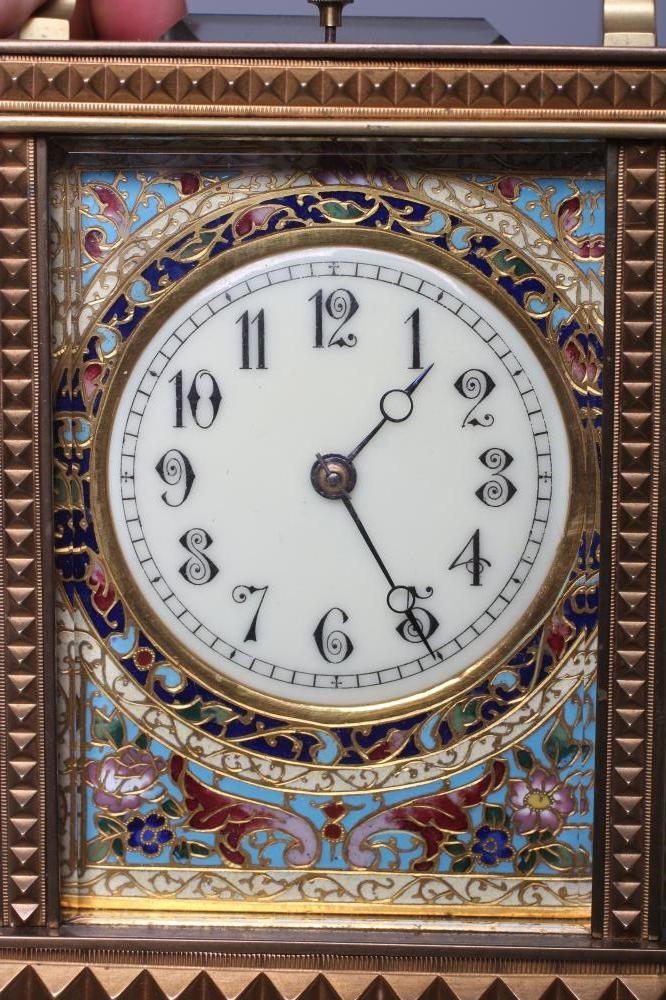A BRASS CASED CARRIAGE CLOCK Image