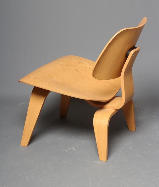 A CHARLES & RAY EAMES DESIGN VITRA PLYWOOD LCW CHAIR, the moulded plywood with ash veneers, Vitra Image