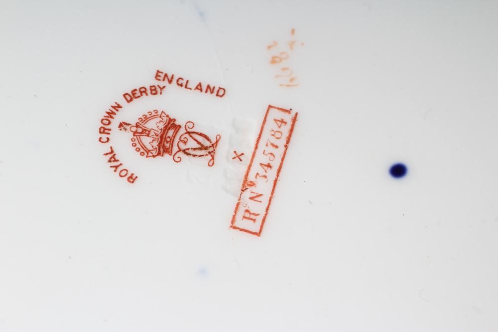 A ROYAL CROWN DERBY CHINA PART DESSERT SERVICE Image