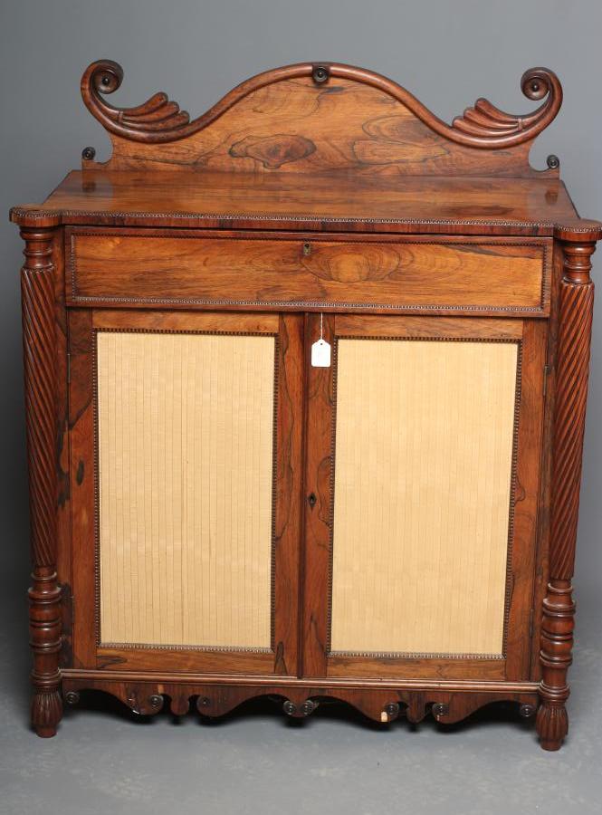 A REGENCY ROSEWOOD CHIFFONIER Image