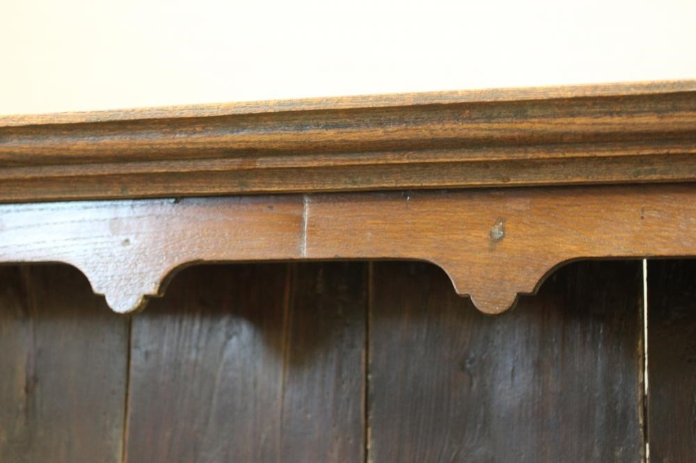 AN OAK DRESSER Image