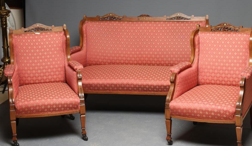 A CARVED WALNUT SHOW FRAME THREE PIECE SALON SUITE Image