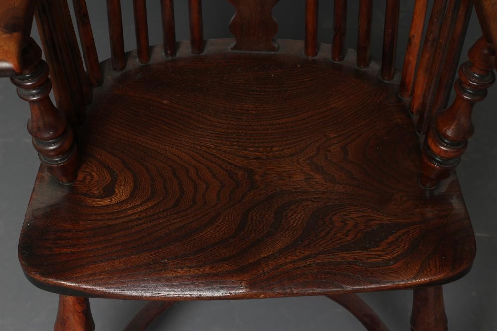 A YORKSHIRE YEW HIGH BACK WINDSOR ARMCHAIR Image